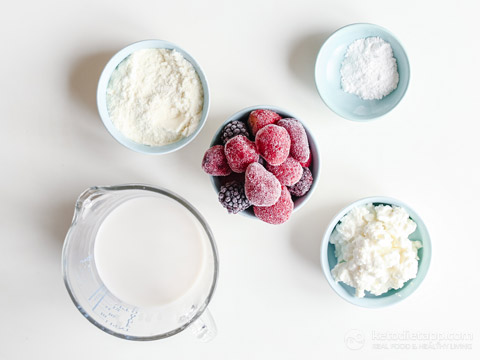 Cottage Cheese Berry Protein Smoothie