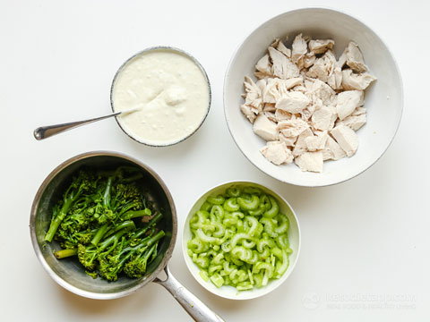 Creamy Chicken Blue Cheese Salad