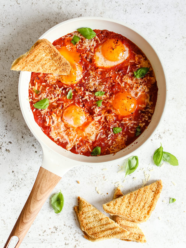 Italian Eggs in Purgatory
