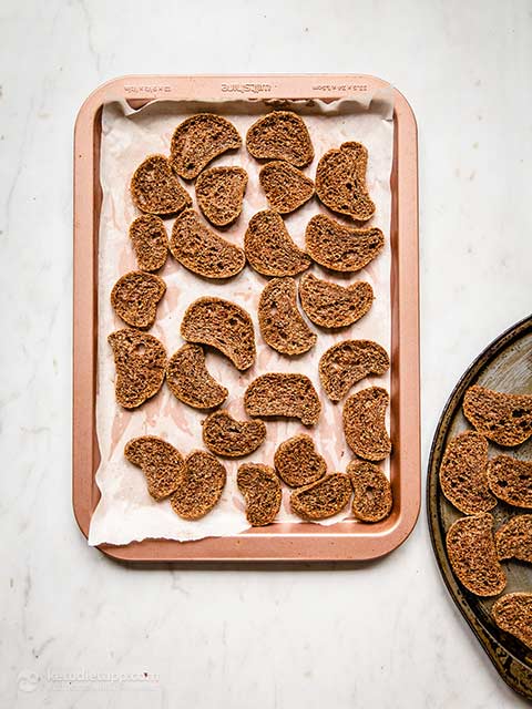 Keto Crostini Bread Crisps