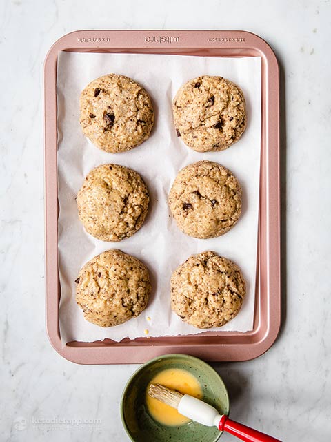 Low-Carb Yeast Hot Cross Buns